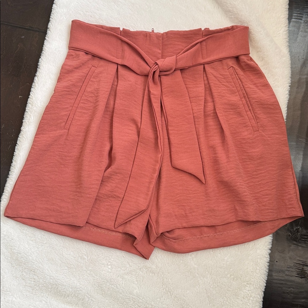 NWOT Gilli High Waist Shorts with Tie Belt Size M
